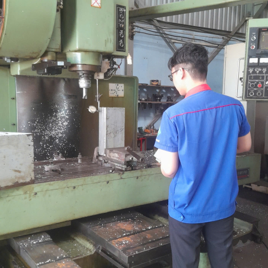 Cơ khí khuôn mẫu 3